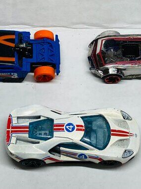 (3) HOT WHEELS Diecast Cars: 2013 Batmobile/2020 Lethal /2015 Ford GT '17